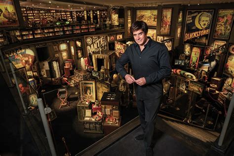 David Copperfield's Mind-Reading Abilities: How Does He Know What You're Thinking?